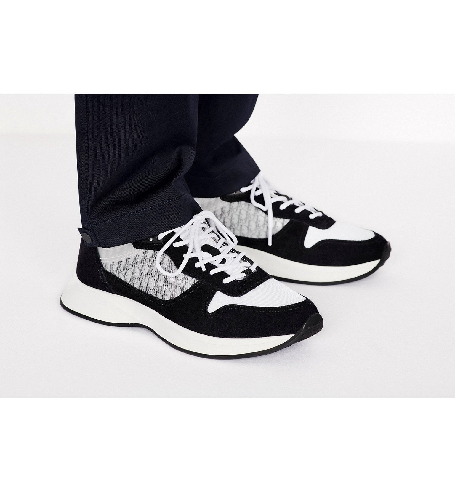 "B25" Sneaker – Image 4